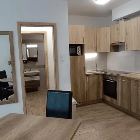 Apartment Resty Szentharomsag Vi Szeged